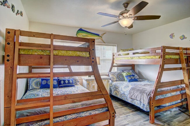 Building Photo - 602 Sea Breeze Ln