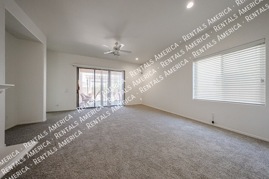 Building Photo - 2318 N Boulder Mountain