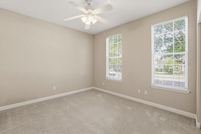 Building Photo - 3253 Stanhope Dr