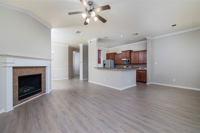 Building Photo - 171 Black Swan Pl