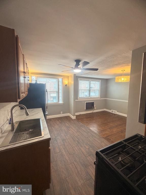 Building Photo - 7420 Ruskin Rd