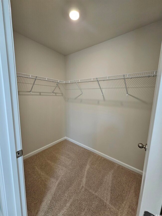 Building Photo - 374 Jeff Waters Cir