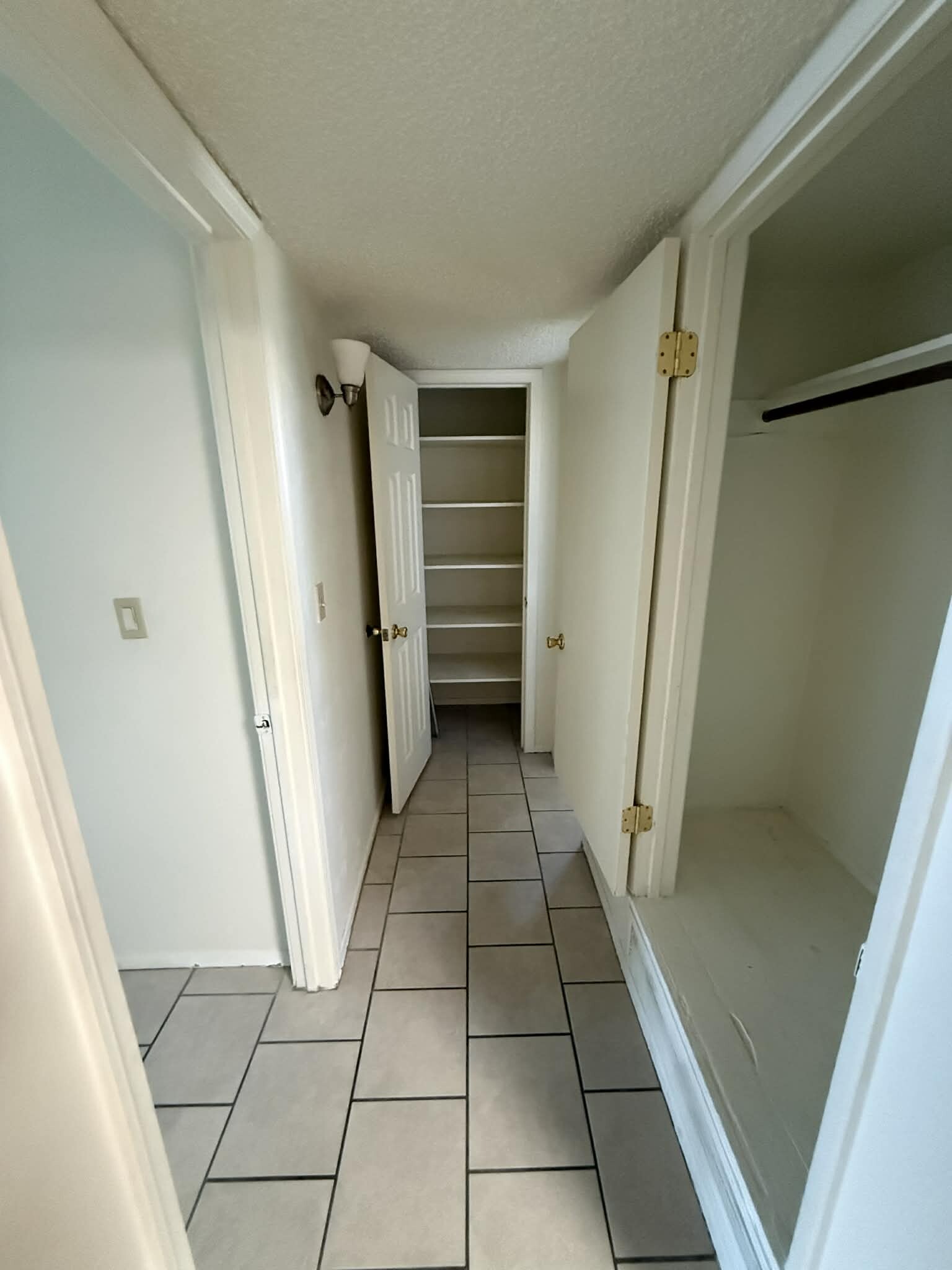 Building Photo - 5425 E 30th St