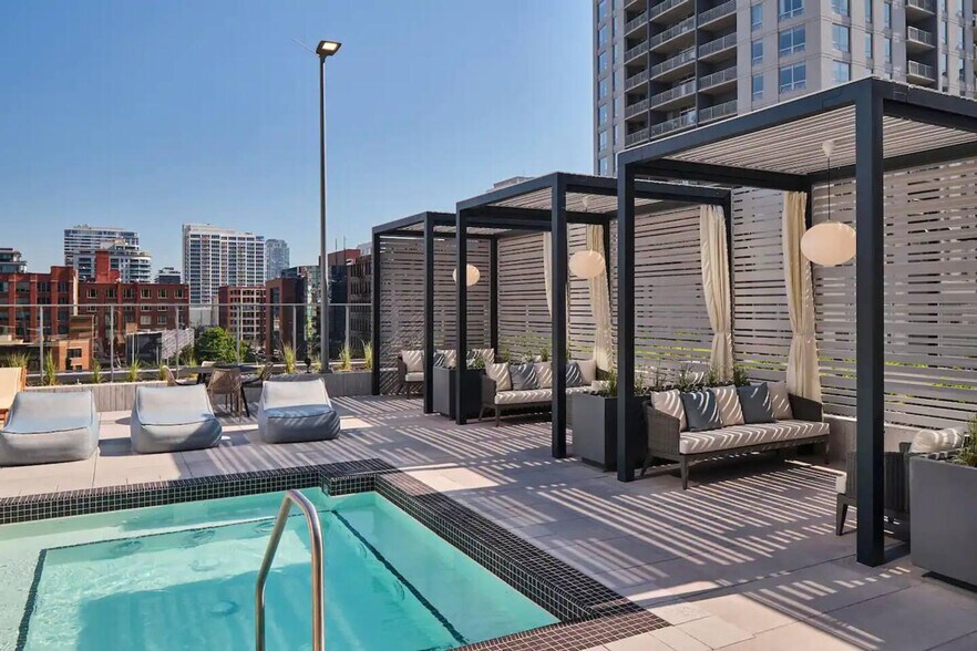 Building Photo - 540 N Orleans St