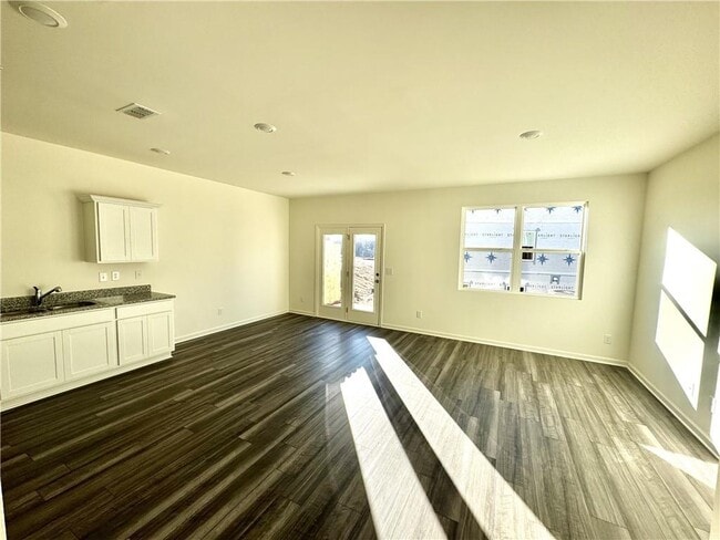 Building Photo - 3023 Gorman Dr