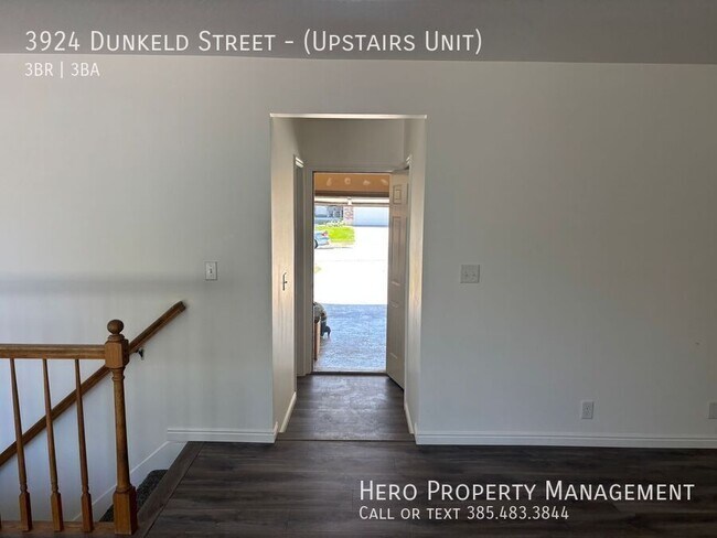 Building Photo - 3924 Dunkeld St