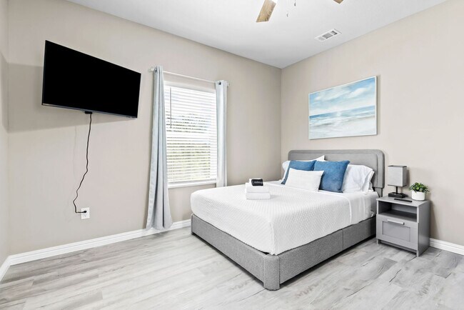 Building Photo - 13534 Perdido Key Dr
