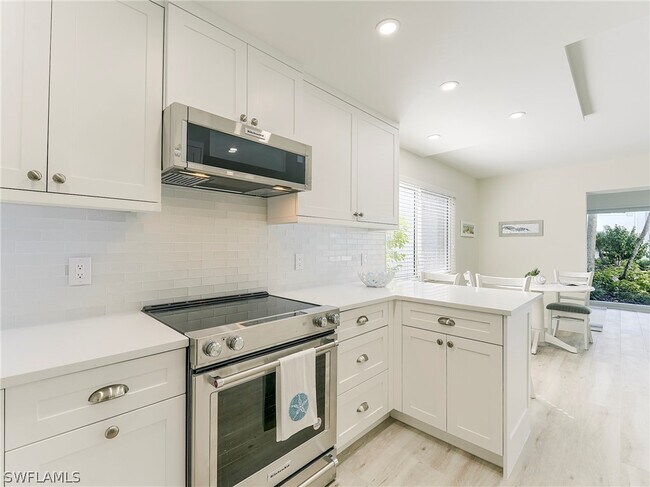 Building Photo - 354 Harbour Dr