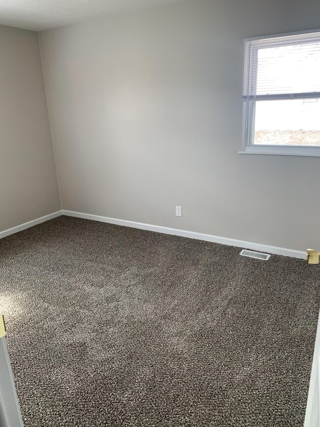 Building Photo - 3908 Carpenter Dr