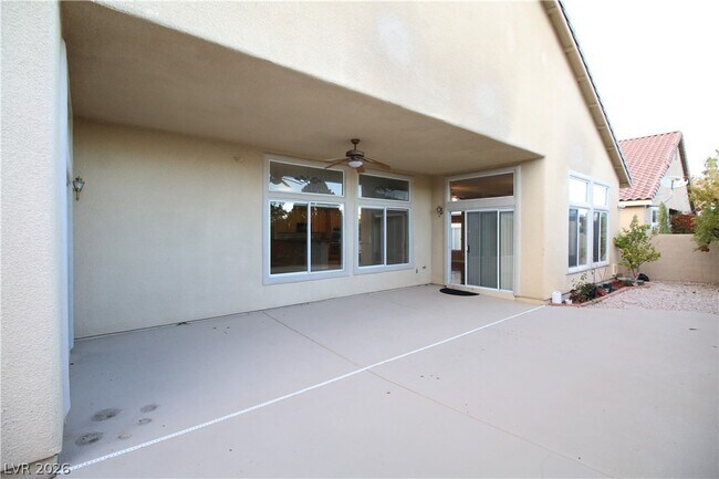 Building Photo - 1520 Vía Cassia