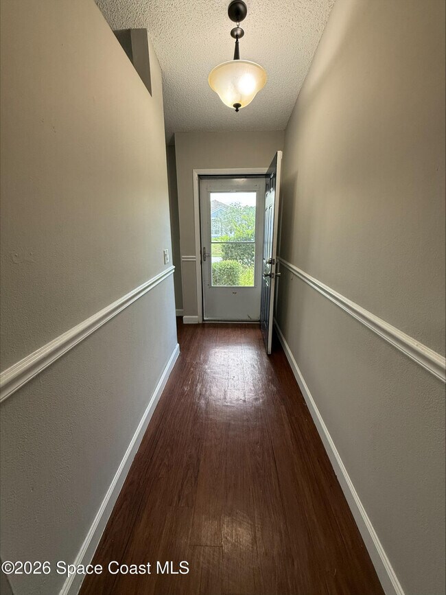 Building Photo - 1812 Glenridge St NW