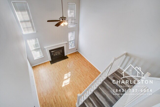 Building Photo - 230 Darcy Ave