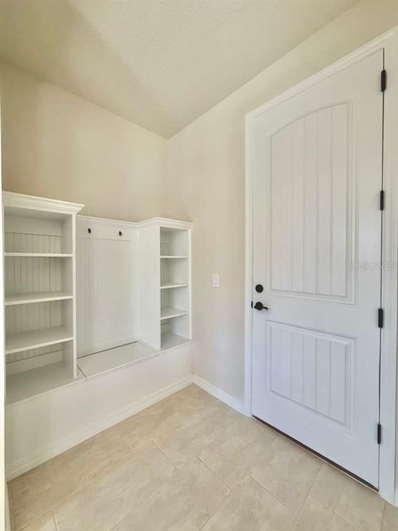 Building Photo - 233 Woodfall Ln