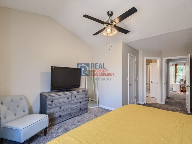 Building Photo - 2785 E Nichols Cir