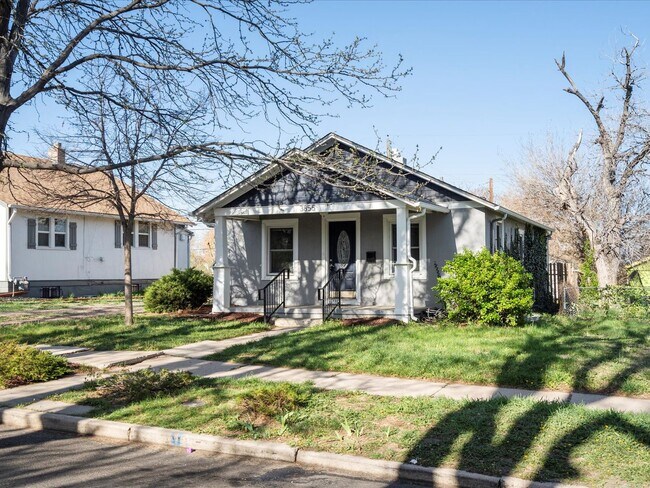 Building Photo - Charming Updated Bungalow near Downtown De...