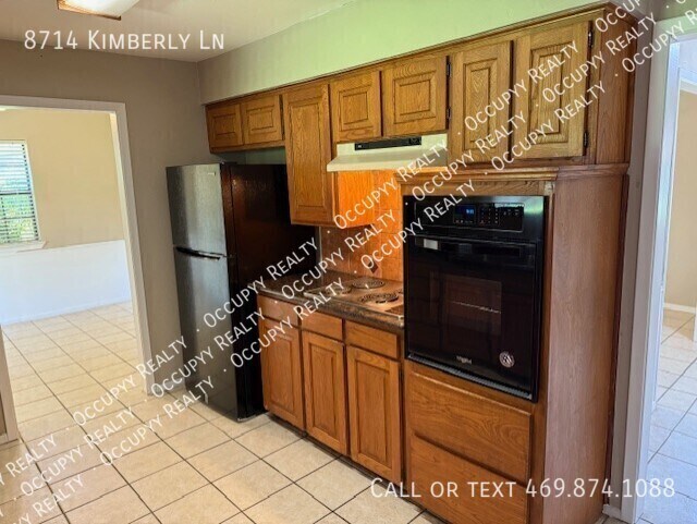 Building Photo - 8714 Kimberly Ln