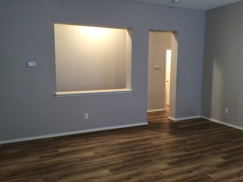 Building Photo - 4809 Madyson Ridge Dr