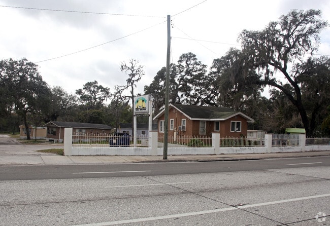 Building Photo - Easy Living Mobile Home Park