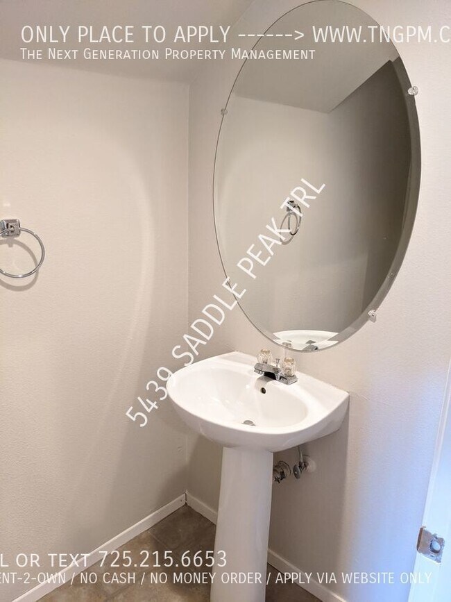 Building Photo - 5439 SADDLE PEAK TRL