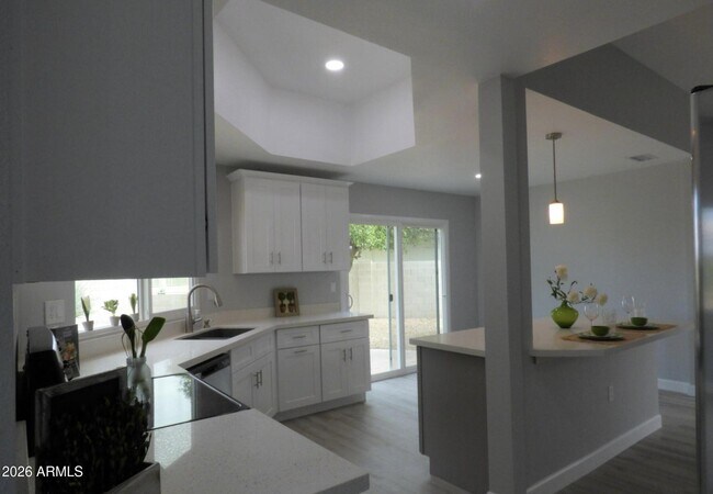 Building Photo - 18413 N Welk Dr