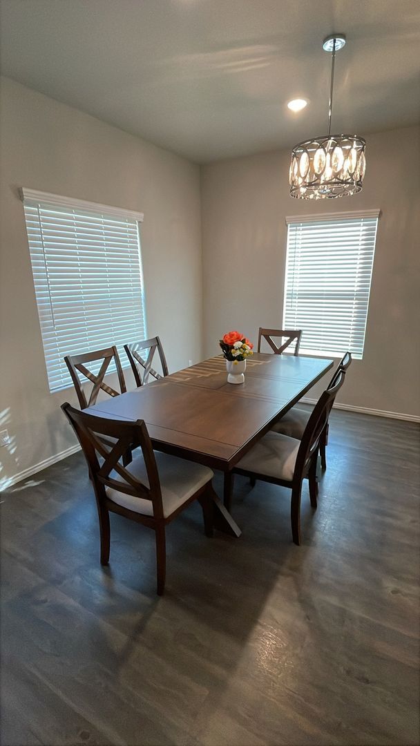 Building Photo - 331 Saddle Leaf