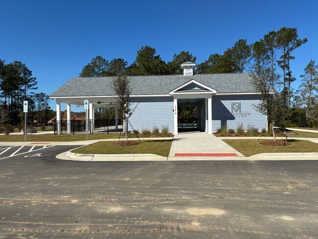 Building Photo - 3 Bedroom 2 Bath Home in Middle Creek Village in Bolivia, NC