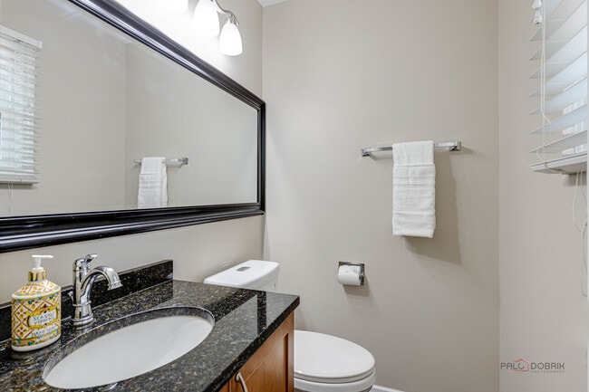Building Photo - 285 Stanton Dr