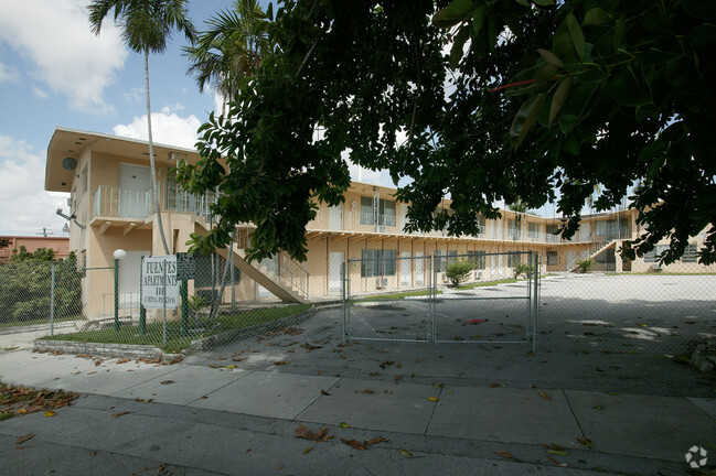 Building Photo - Fuentes Apartments III
