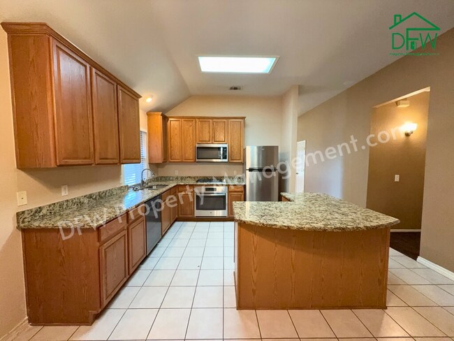 Building Photo - 3024 Peppercorn Dr