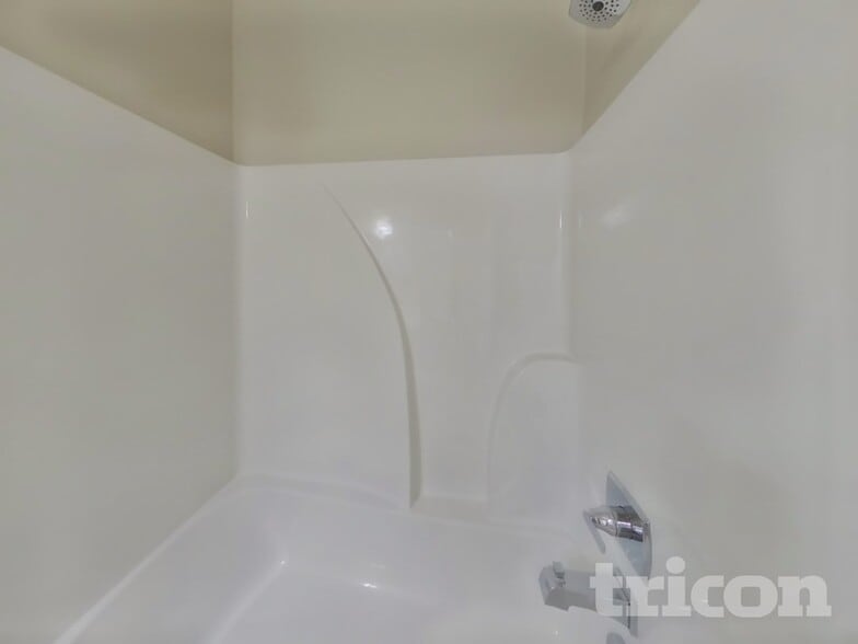 Building Photo - 508 Pleasant St