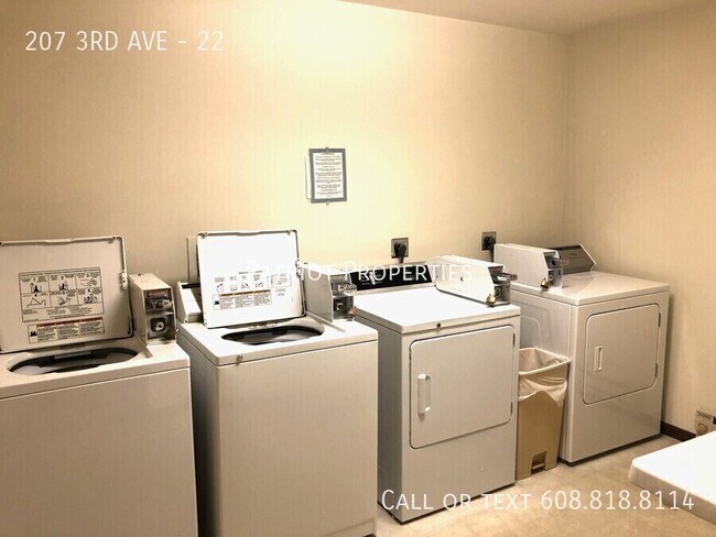 Building Photo - 207 3rd Ave