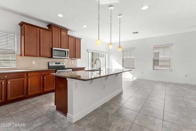 Building Photo - 5640 Estero Loop