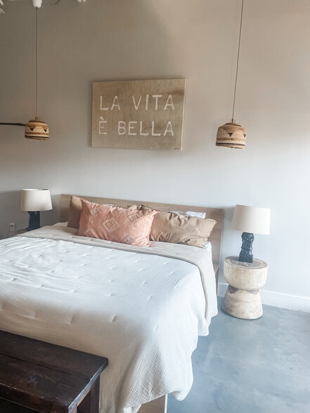 Building Photo - 5200 Peachtree Rd