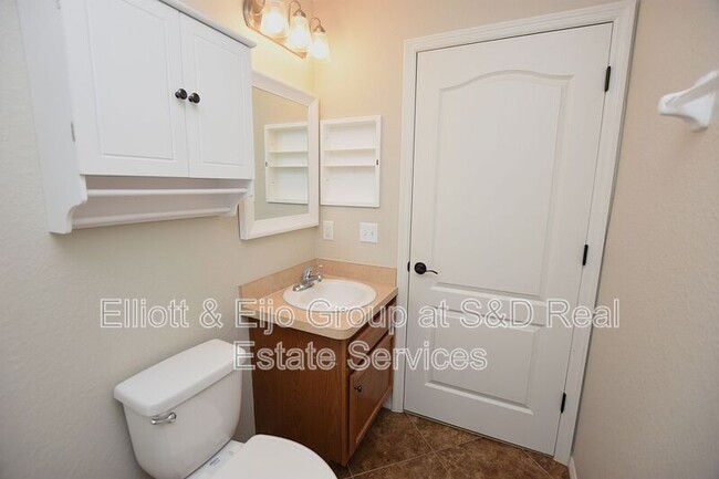Building Photo - 1606 Taylor Landing Dr
