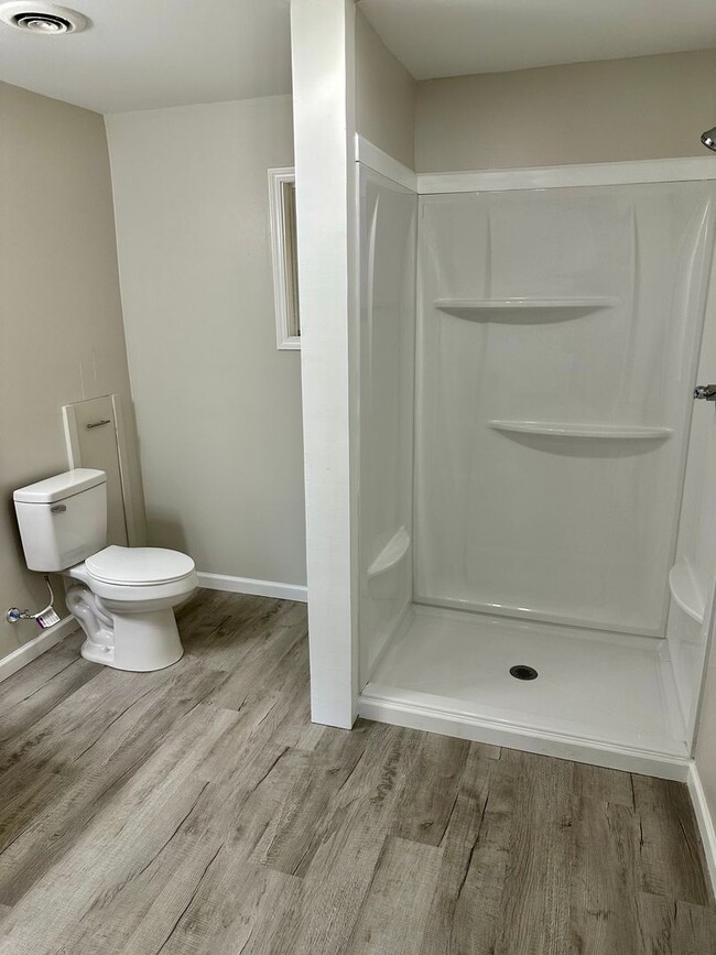 Building Photo - Charming Completely Remodeled Home!