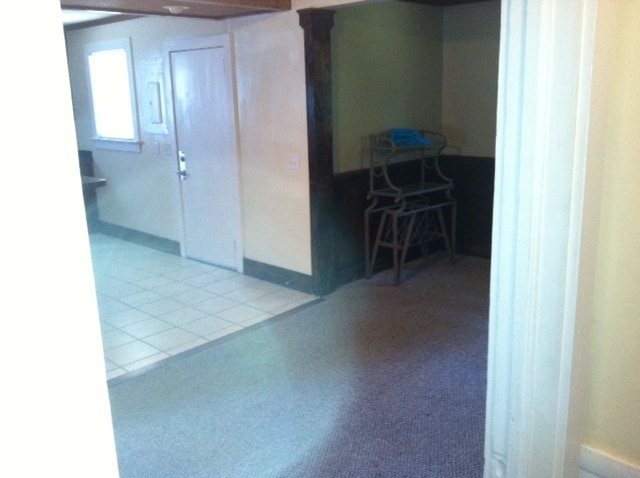 Dining area - 4001 Clement Rd