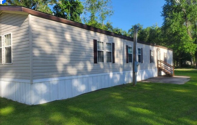 Building Photo - 8280 Ash Dr