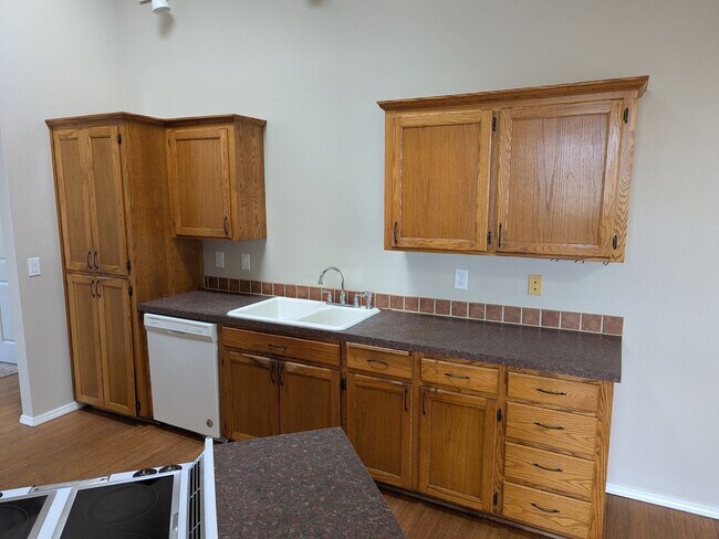 Building Photo - 5817 Cobalt Loop SE