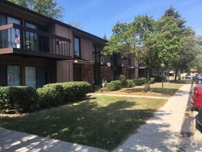 Building Photo - 6175 W Cold Spring Rd