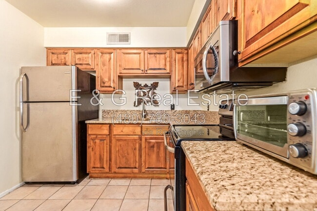 Building Photo - 3626 N 37th St