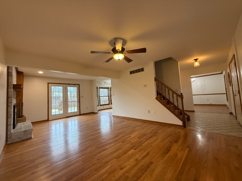 Living Room - 10255 Cedarwood Dr