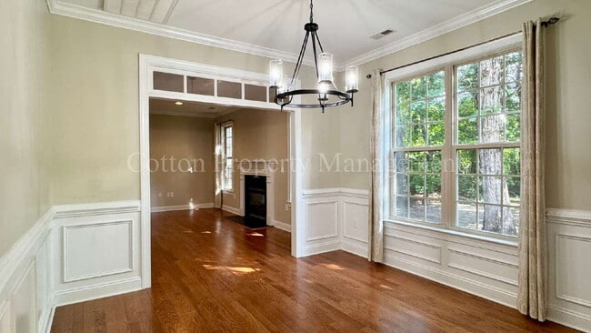 Building Photo - 8854 Plantation Landing Dr
