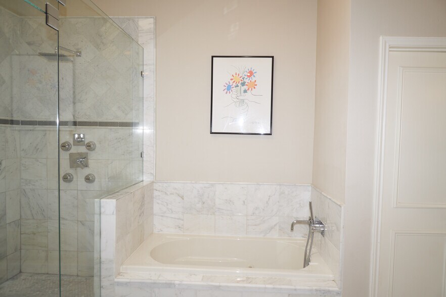 Building Photo - 3505 Fawn Trl