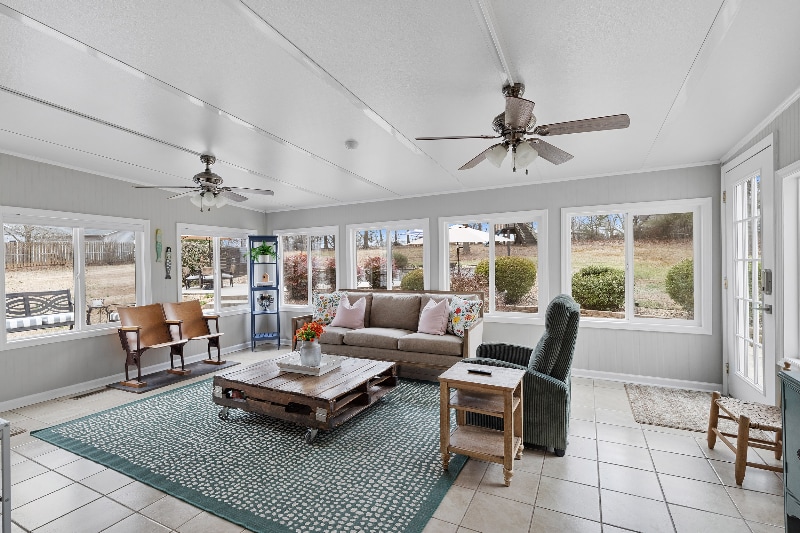 Building Photo - 1551 Decatur Dr