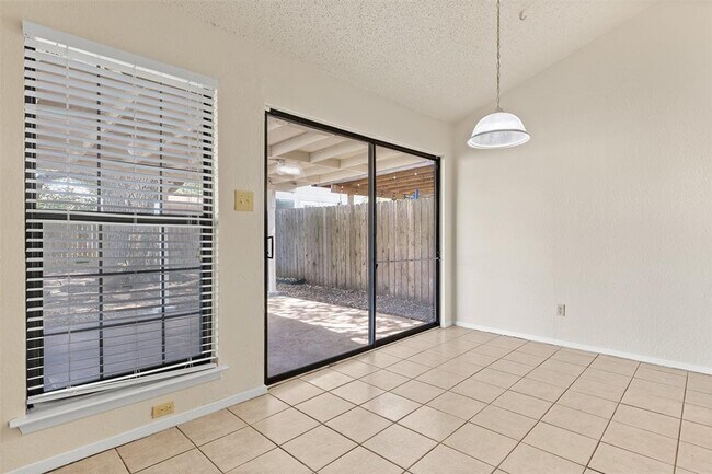 Building Photo - 11205 Amethyst Trail