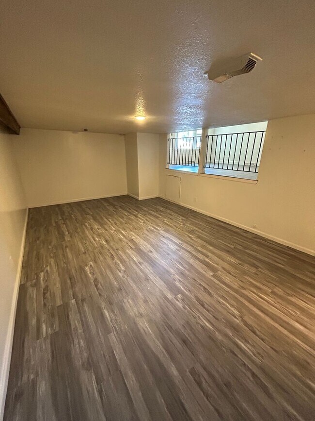 Building Photo - 11301 Herrick Ave