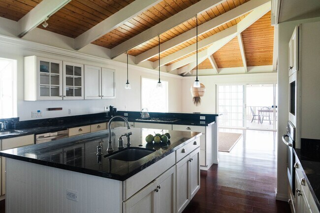 Building Photo - JMLU 76-4206 Nanilani Rd