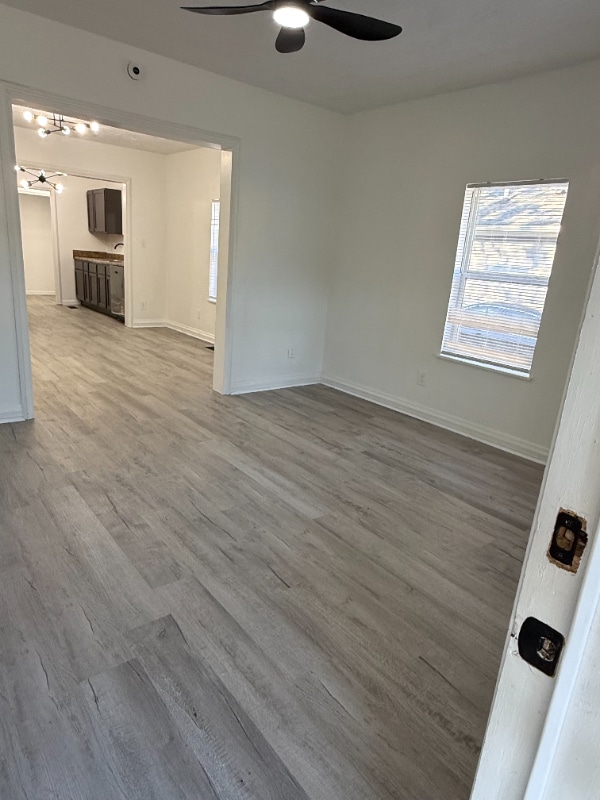 Building Photo - 4033 Porter Ave