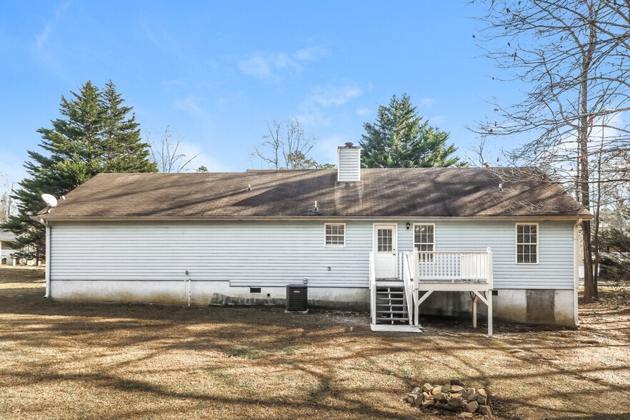 Building Photo - 334 Orchard Dr