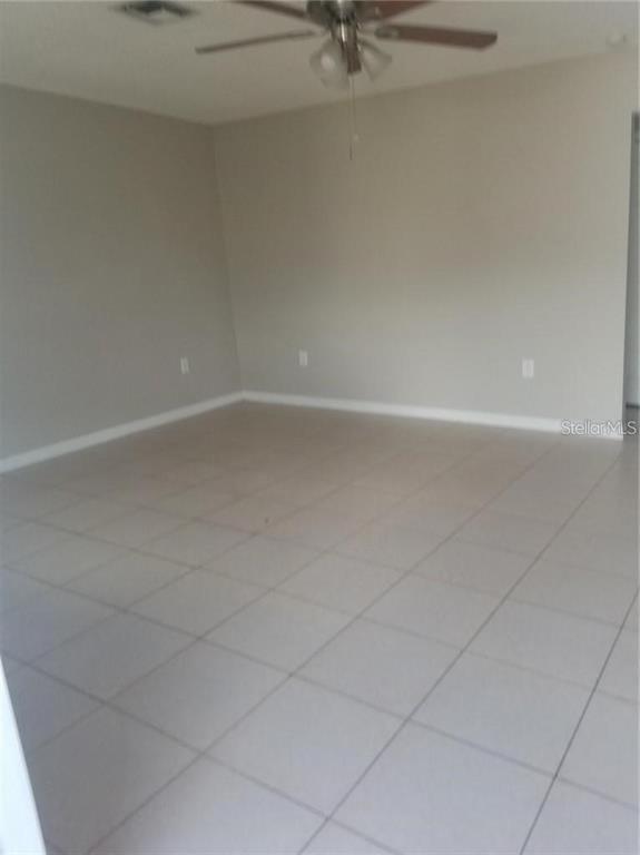 Building Photo - 6 Manor Ct